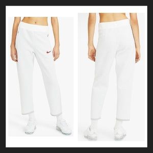 Nike Sportswear Women's 7/8 Cropped Pants
